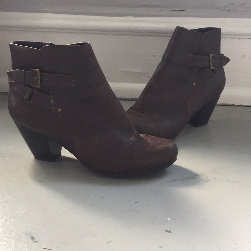 Ankle booty